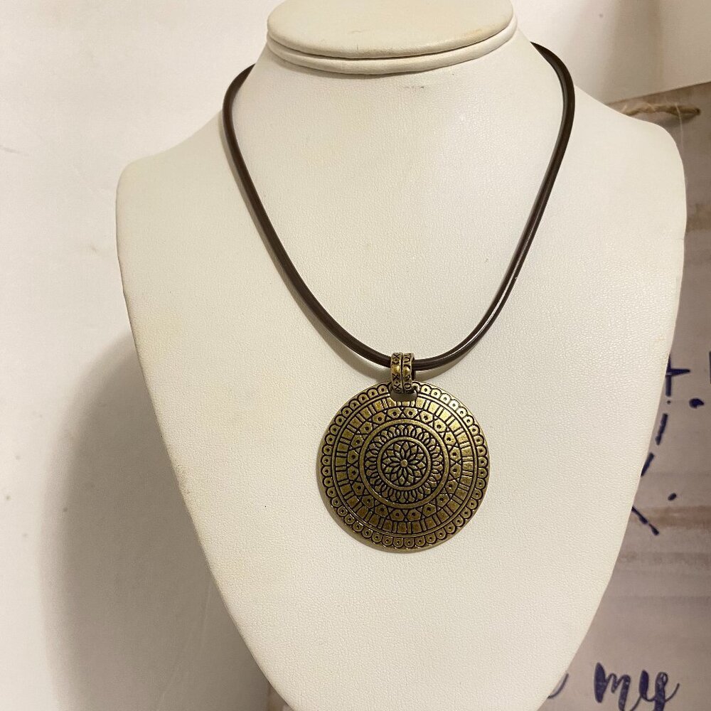 ANGIE  NECKLACE
